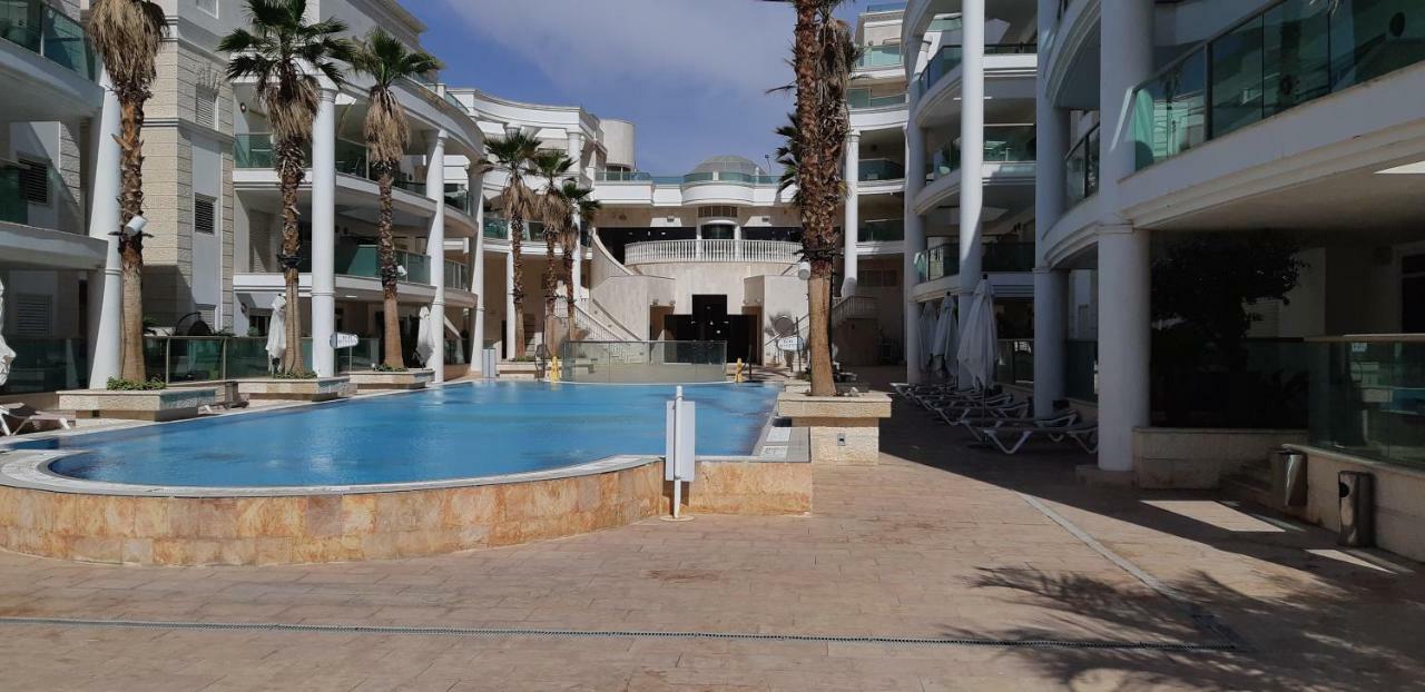 Milana'S Deluxe With Big Patio And Pool Leilighet Eilat Eksteriør bilde
